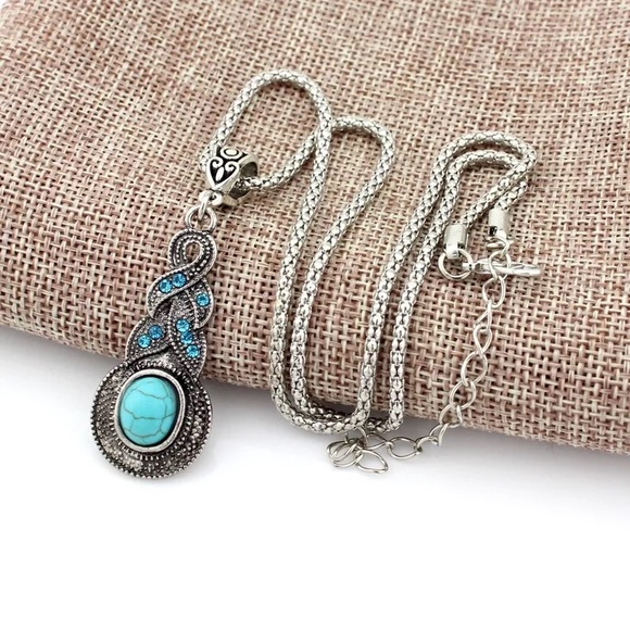 ‼️3/$30 Boho Turquoise Blue CZ Silver Necklace - Picture 3 of 5